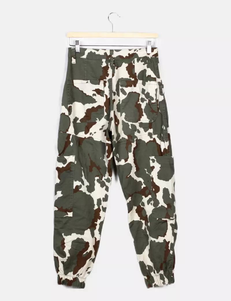 Bershka Pantalón tricolor estampado militar denim