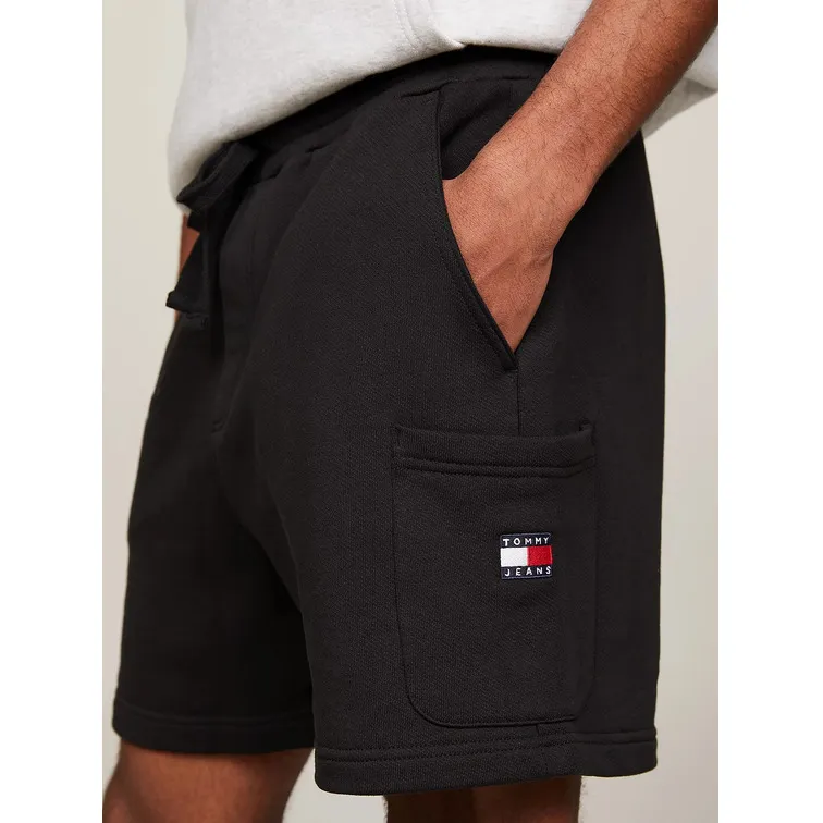 PANTALÓN CARGO CORTO CON PARCHE HOMBRE TOMMY JEANS