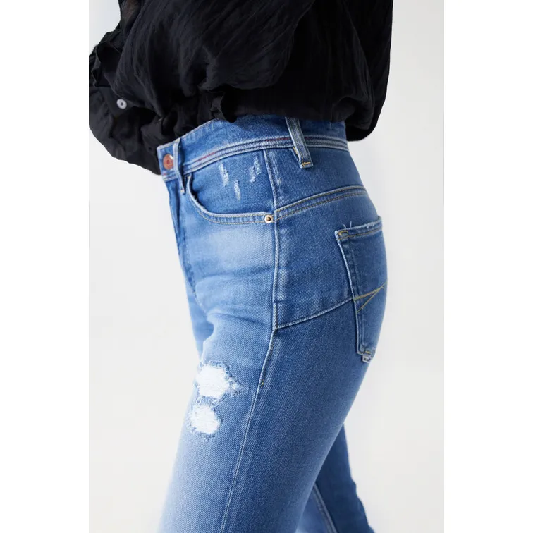 VAQUEROS FAITH PUSH IN CON ROTOS CROPPED SLIM MUJER SALSA