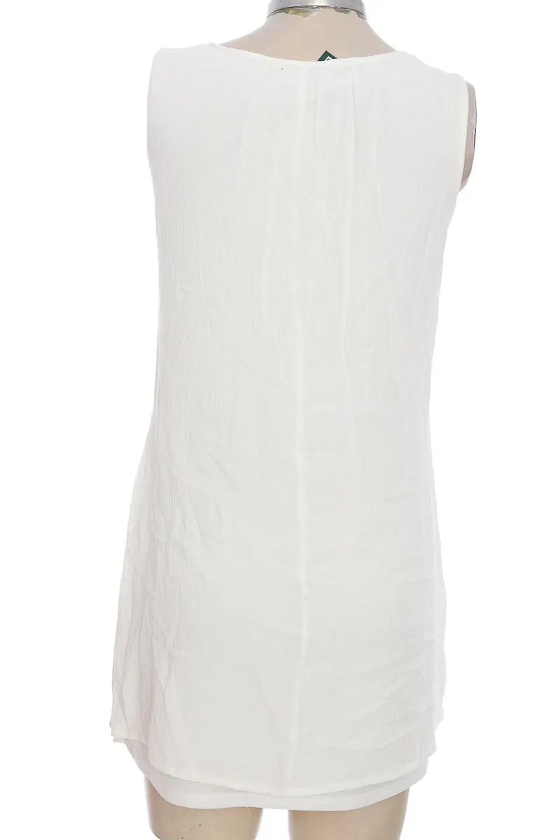 Vestido / Enterizo color Blanco - Naif