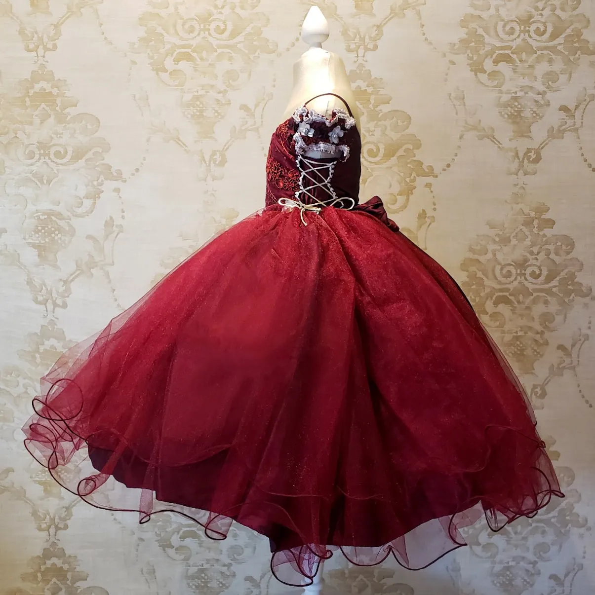 Vestido de Niña Fiesta Vino con Flores Presentación Tallas 2 a 8 Años